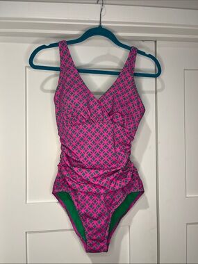 Boden Talamanca Mosaic Print Pink and Green One-piece Swim Suit 4 Like New!!